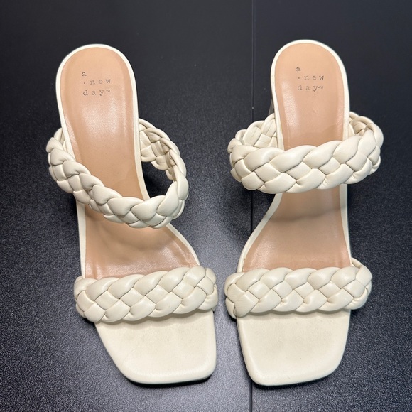 A New Day Basil Mule Heel - Picture 3 of 3